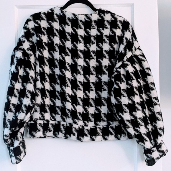 Storets Lori Houndstooth Jack & Skirt Set in Black - Picture 14 of 16